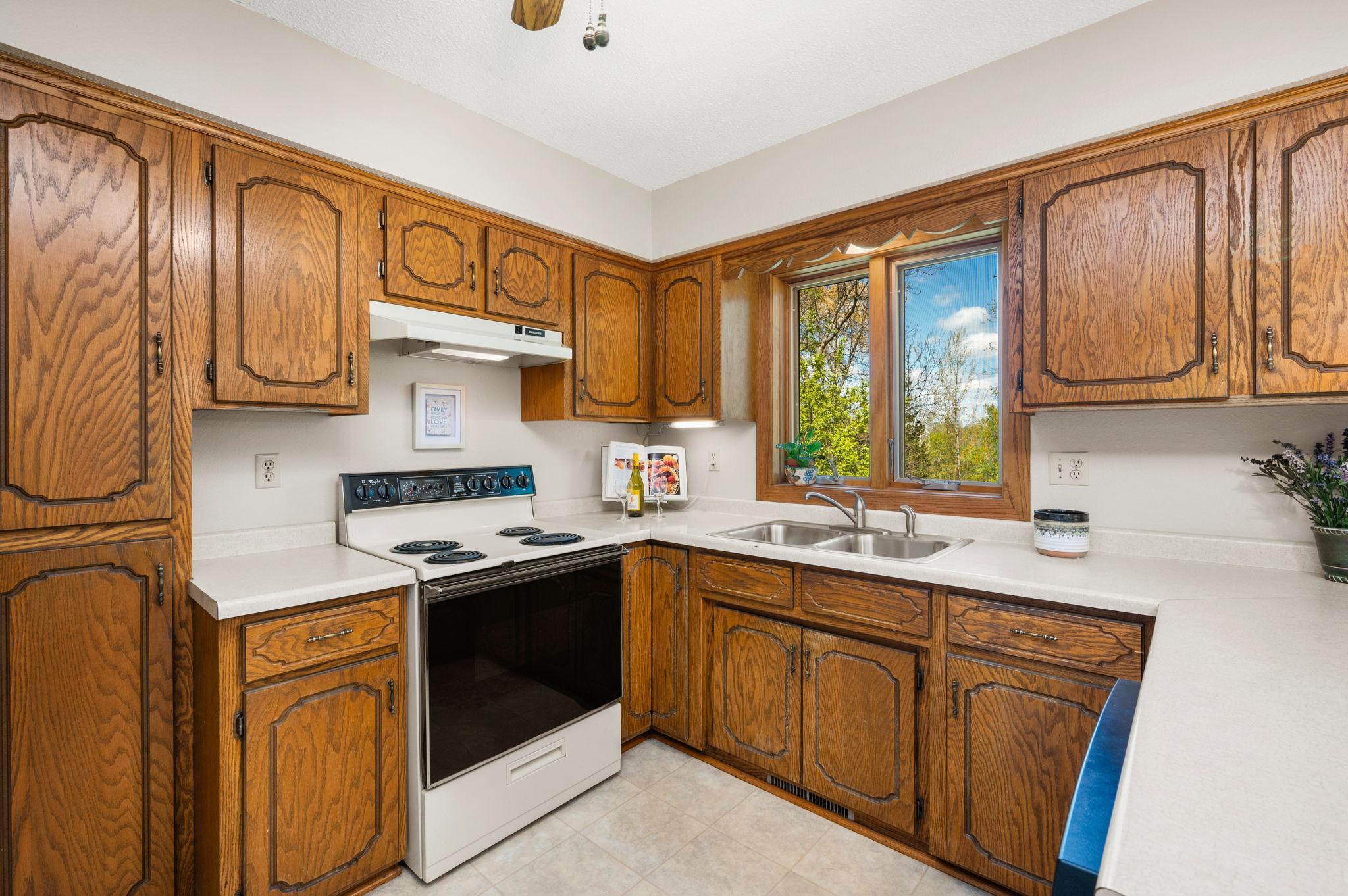 Additional view of kitchen