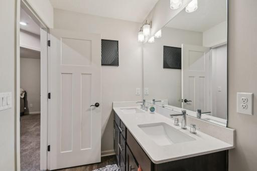 2278 Polar Way, North Saint Paul, MN 55109