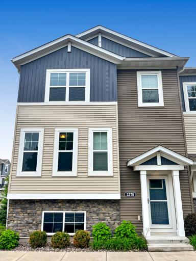 2278 Polar Way, North Saint Paul, MN 55109