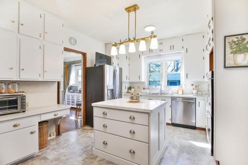 929 Elm Avenue E, Waseca, MN 56093