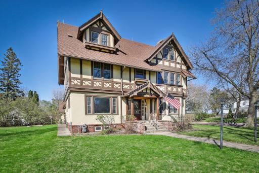 929 Elm Avenue E, Waseca, MN 56093