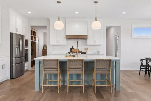 Bright kitchen with beautiful 54" cabinets