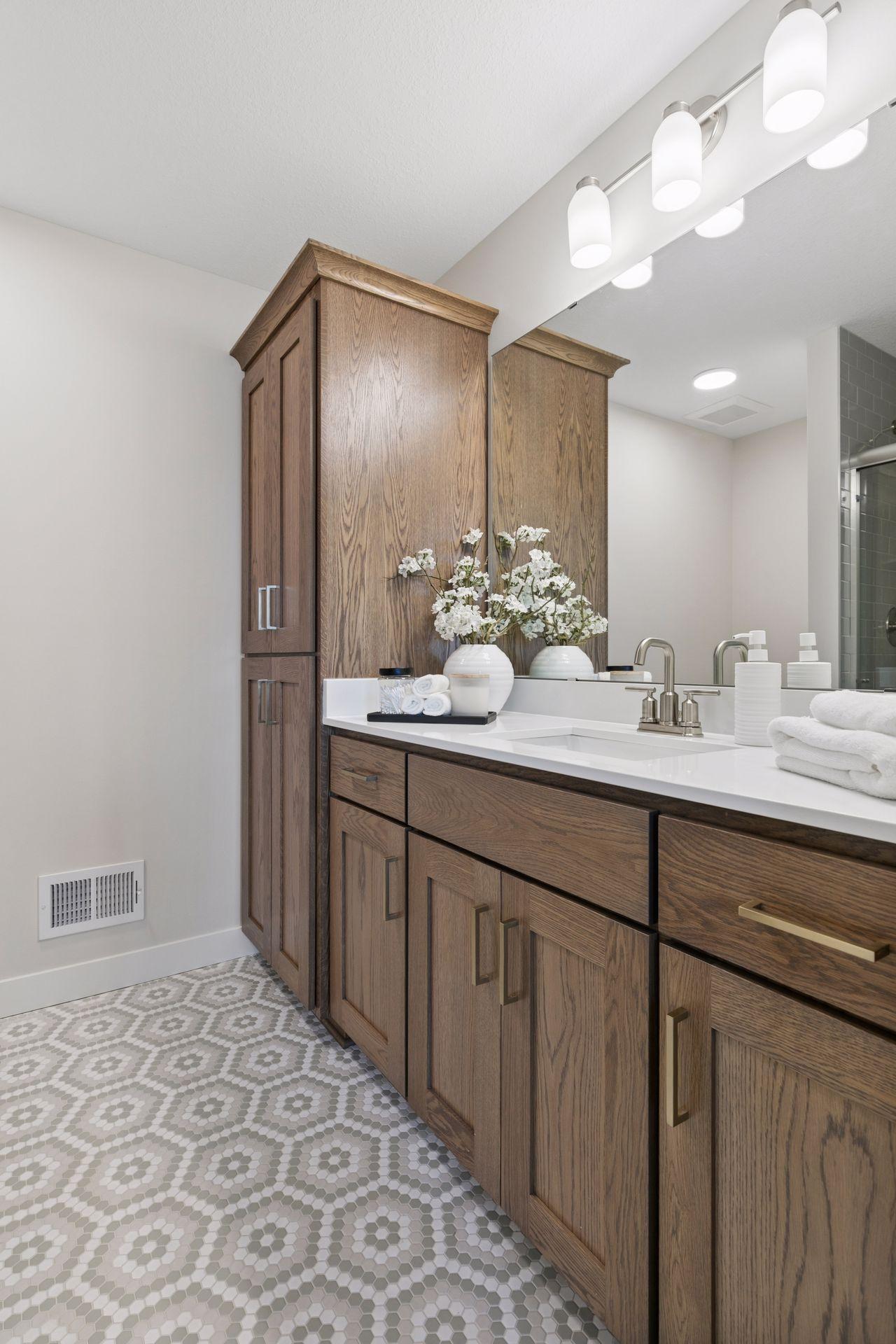 Junior Suite bathroom