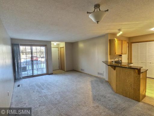 Photo for 4075 Wilshire Circle, Saint Paul, MN 55126 - listing #7008865 4075 Wilshire Circle, Saint Paul, MN 55126