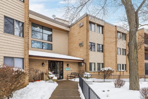 Photo for 1903 Silver Bell Road, 121, Eagan, MN 55122 - listing #7008932 Good access - no steps - unit is on main floor also but sits up high.