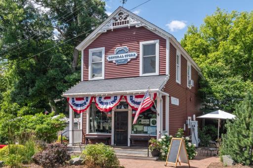 Join the community of the Cottagewood Store