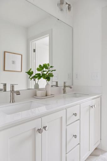 Main Bathroom with Quartz Countertops