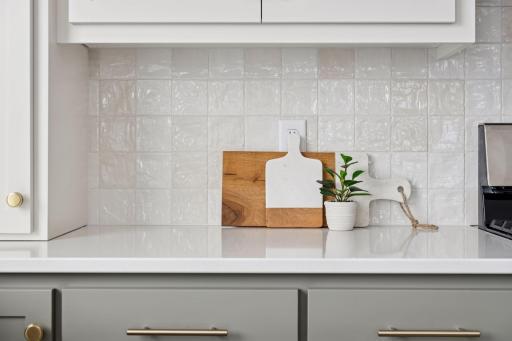 Custom Knobs and Pulls