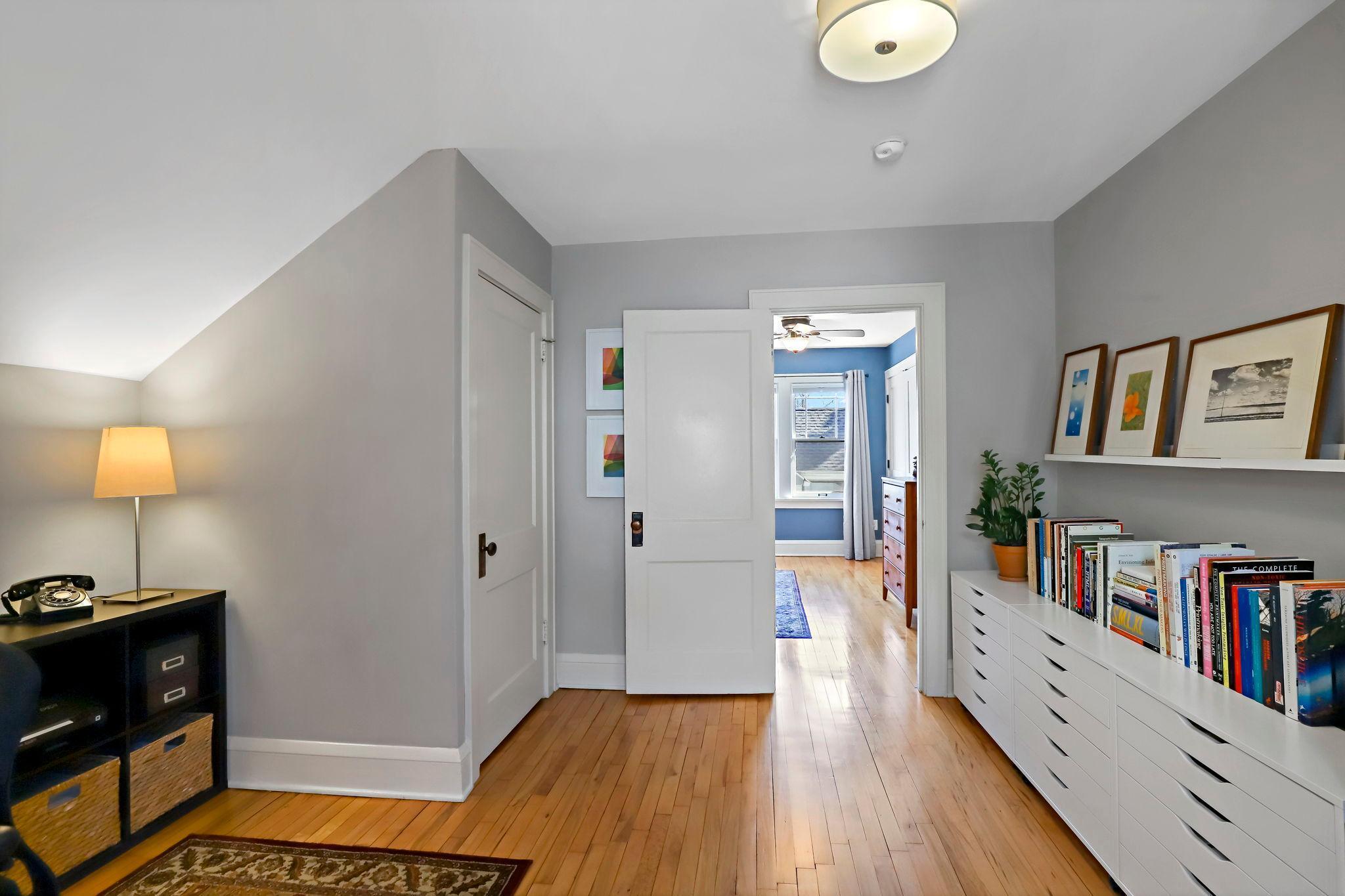 52-web-or-mls-5052 Morgan Ave, Minneapolis, MN_0033.jpg