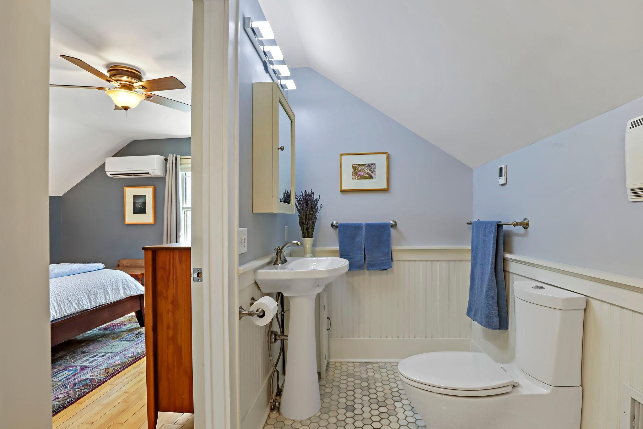 57-web-or-mls-5052 Morgan Ave, Minneapolis, MN_0038.jpg