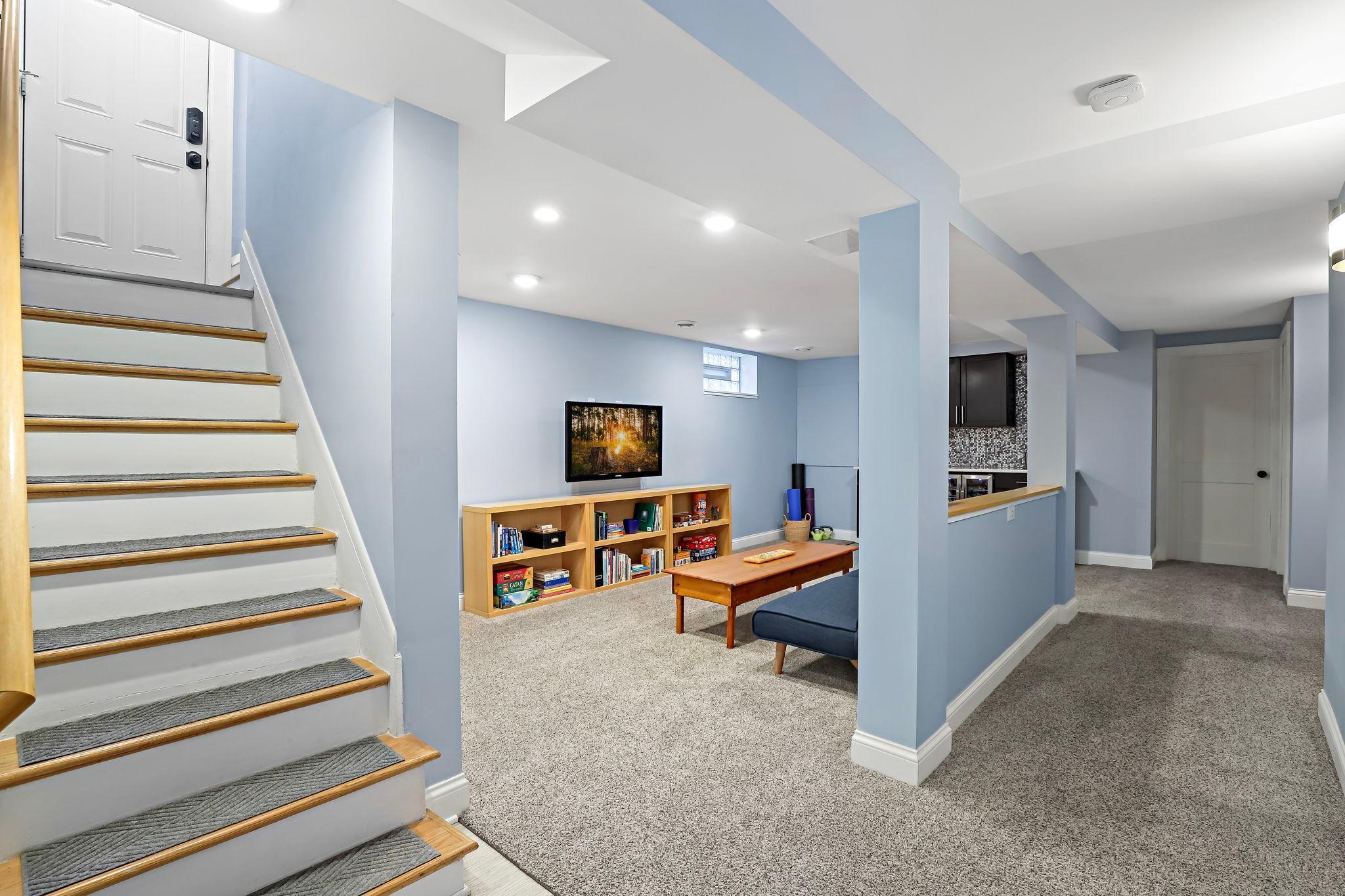 58-web-or-mls-5052 Morgan Ave, Minneapolis, MN_0039.jpg