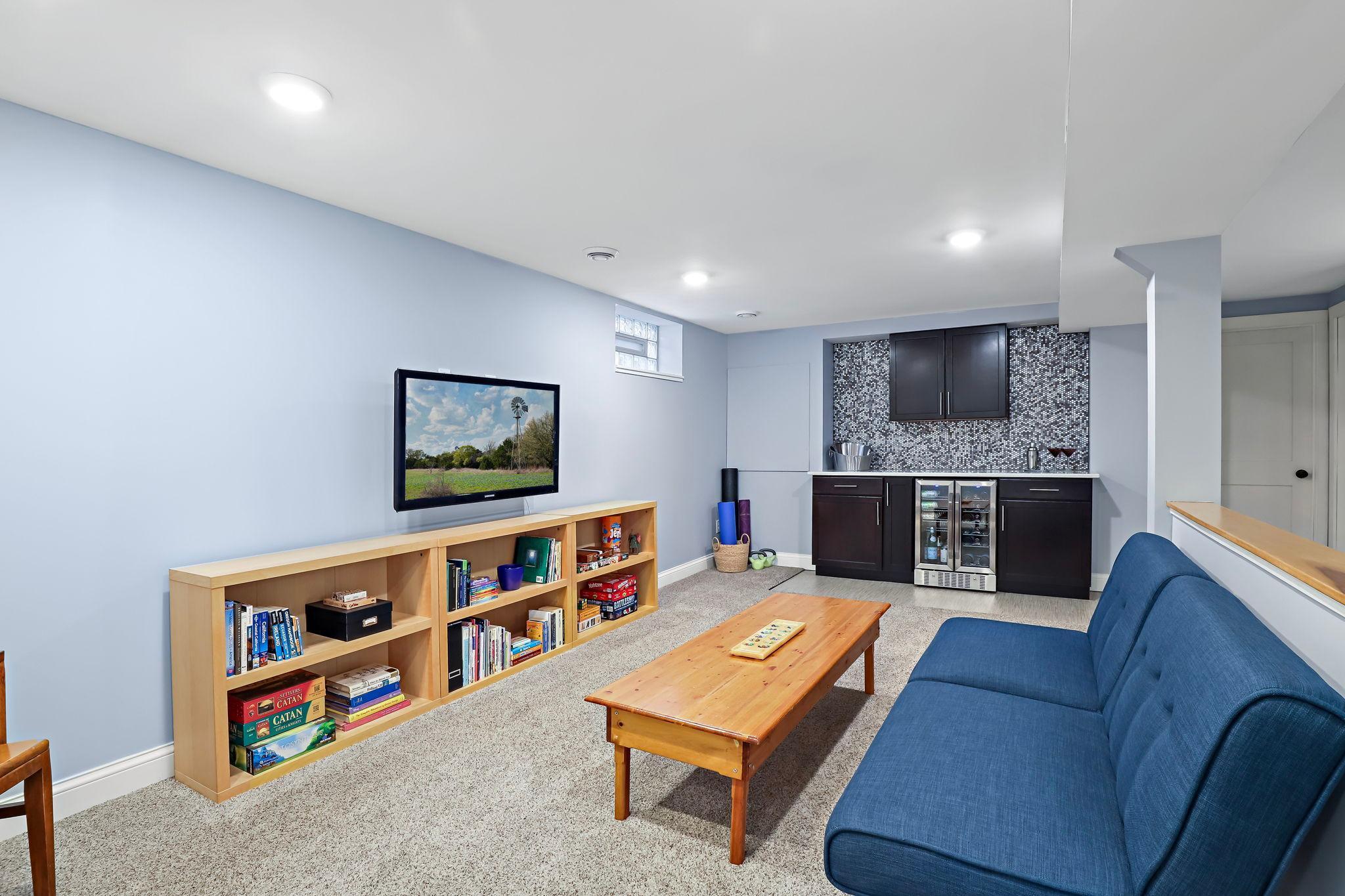 1-web-or-mls-5052 Morgan Ave, Minneapolis, MN_0040.jpg