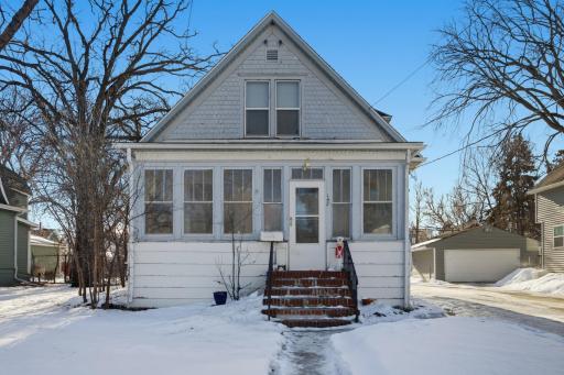 1422 8th Avenue S, Fargo, ND 58103