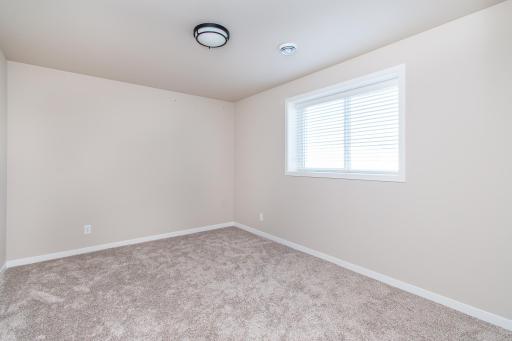 5507 Lori Lane W, West Fargo, ND 58078