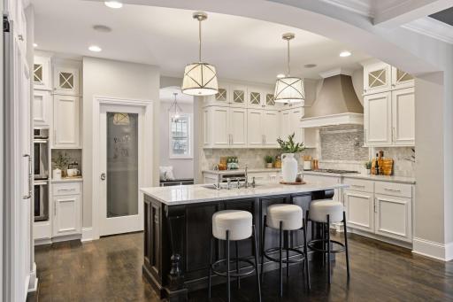 6300 Belmore Lane, Edina, MN 55343