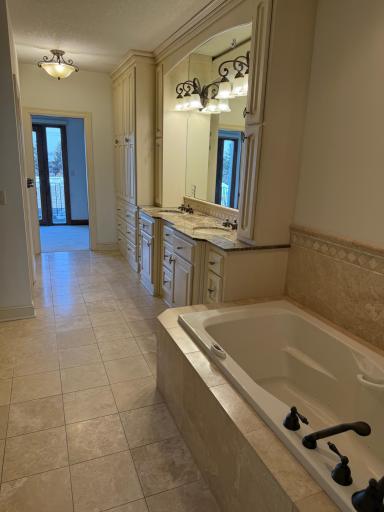 21957 Minnetonka Boulevard, 15, Excelsior, MN 55331