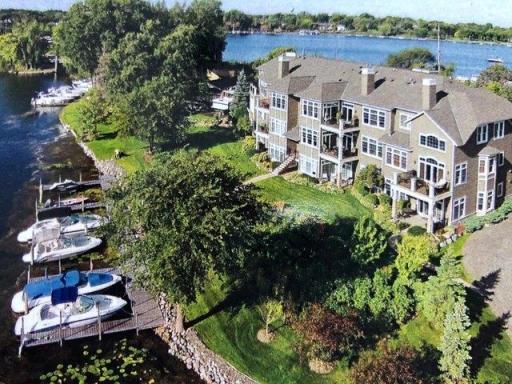21957 Minnetonka Boulevard, 15, Excelsior, MN 55331