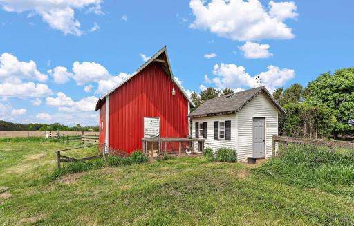 37320 Oriole Avenue, Lindstrom, MN 55045