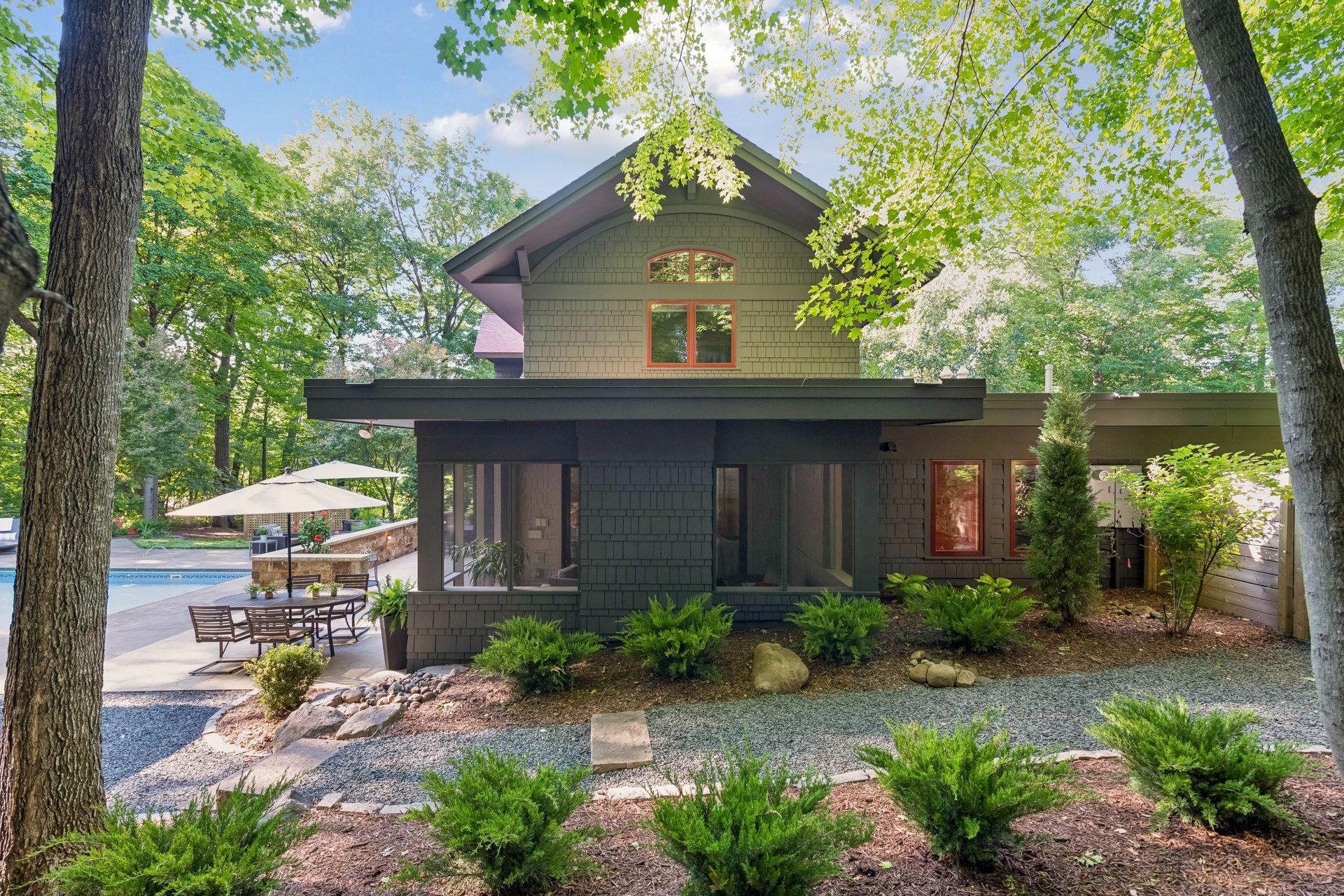 Timeless landscaping