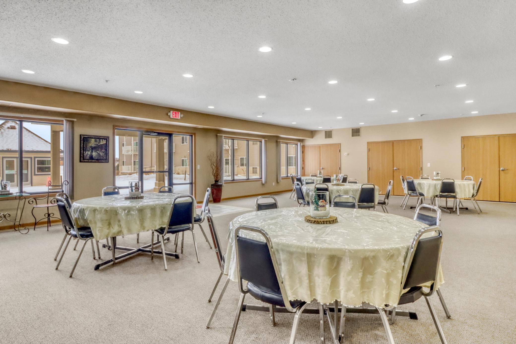 Community Room1_3.JPG