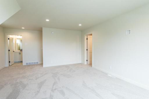 5108 Mira Way W, West Fargo, ND 58078