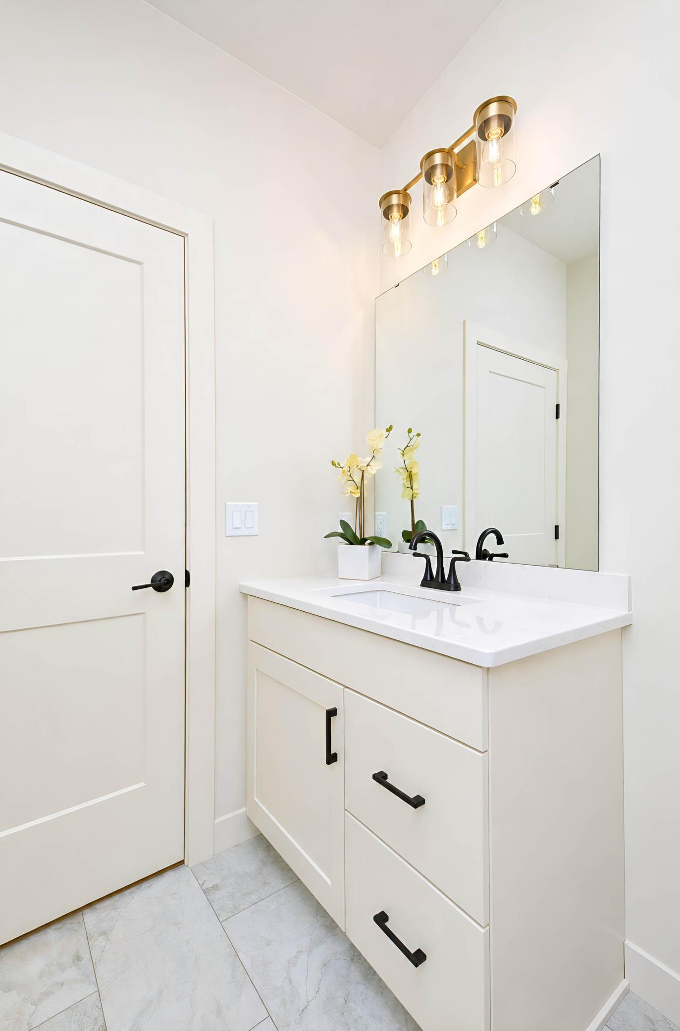 Main Floor Guest Bathroom