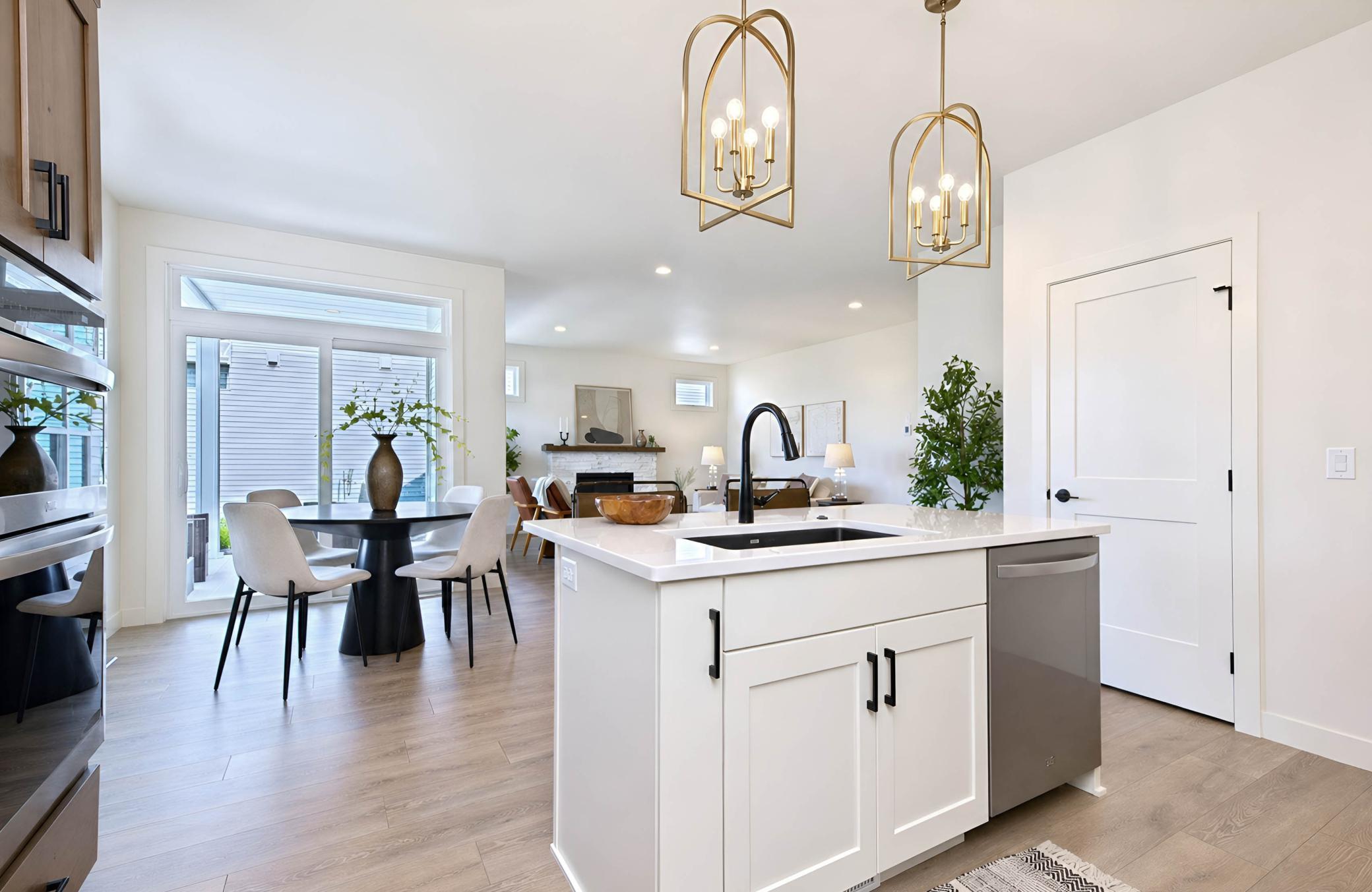 Kitchen / Open Concept