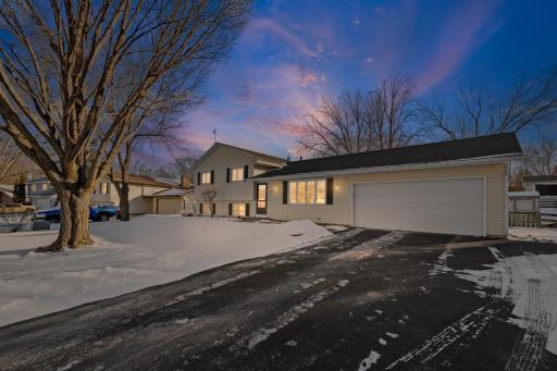 13713 James Avenue S, Burnsville, MN 55337