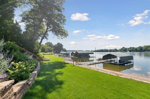 6001 Ridgewood Road, Mound, MN 55364