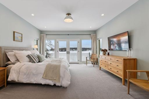 6001 Ridgewood Road, Mound, MN 55364