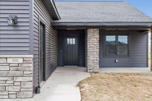 480 Coyote Way, New Richmond, WI 54017