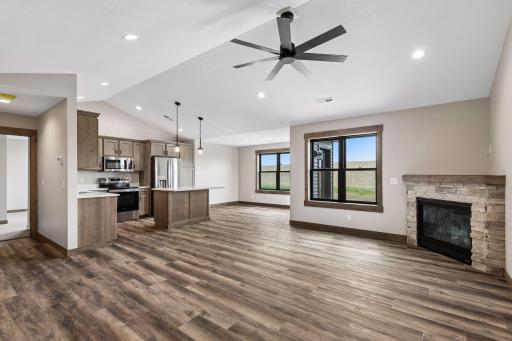 480 Coyote Way, New Richmond, WI 54017