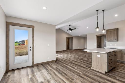 480 Coyote Way, New Richmond, WI 54017