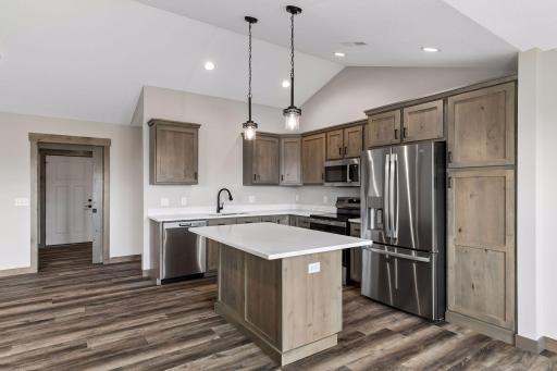 480 Coyote Way, New Richmond, WI 54017