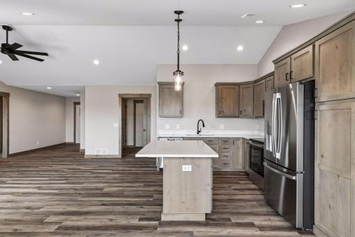 480 Coyote Way, New Richmond, WI 54017