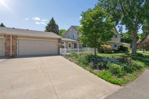 15834 Griffon Path, Apple Valley, MN 55124