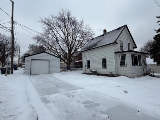 608 7th Avenue S, Hopkins, MN 55343