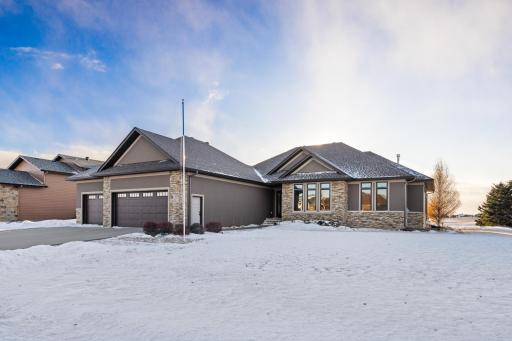 Amdak__776 Riverbend Rd Oxbow ND_0066.jpg