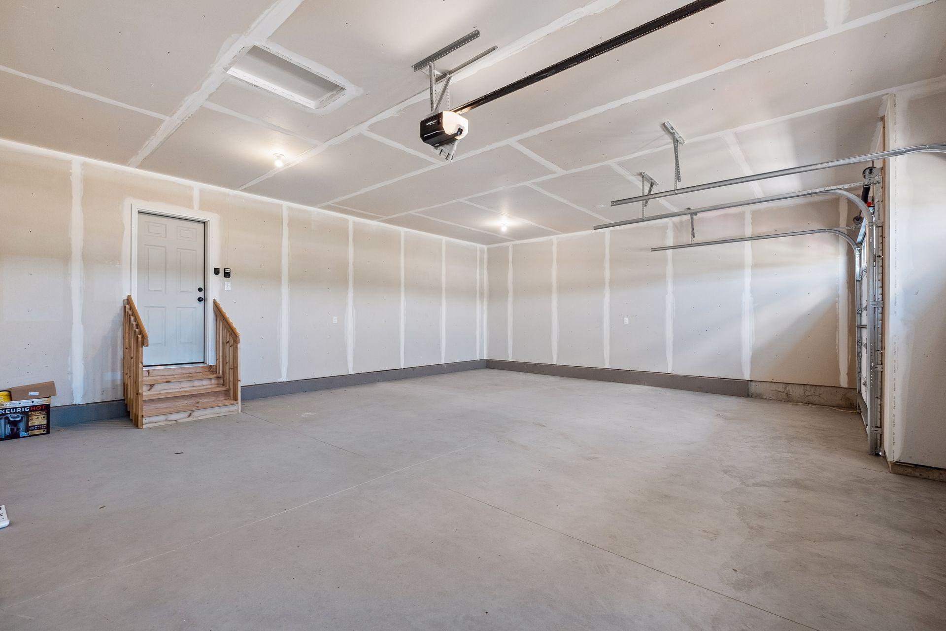 3 Stall Garage