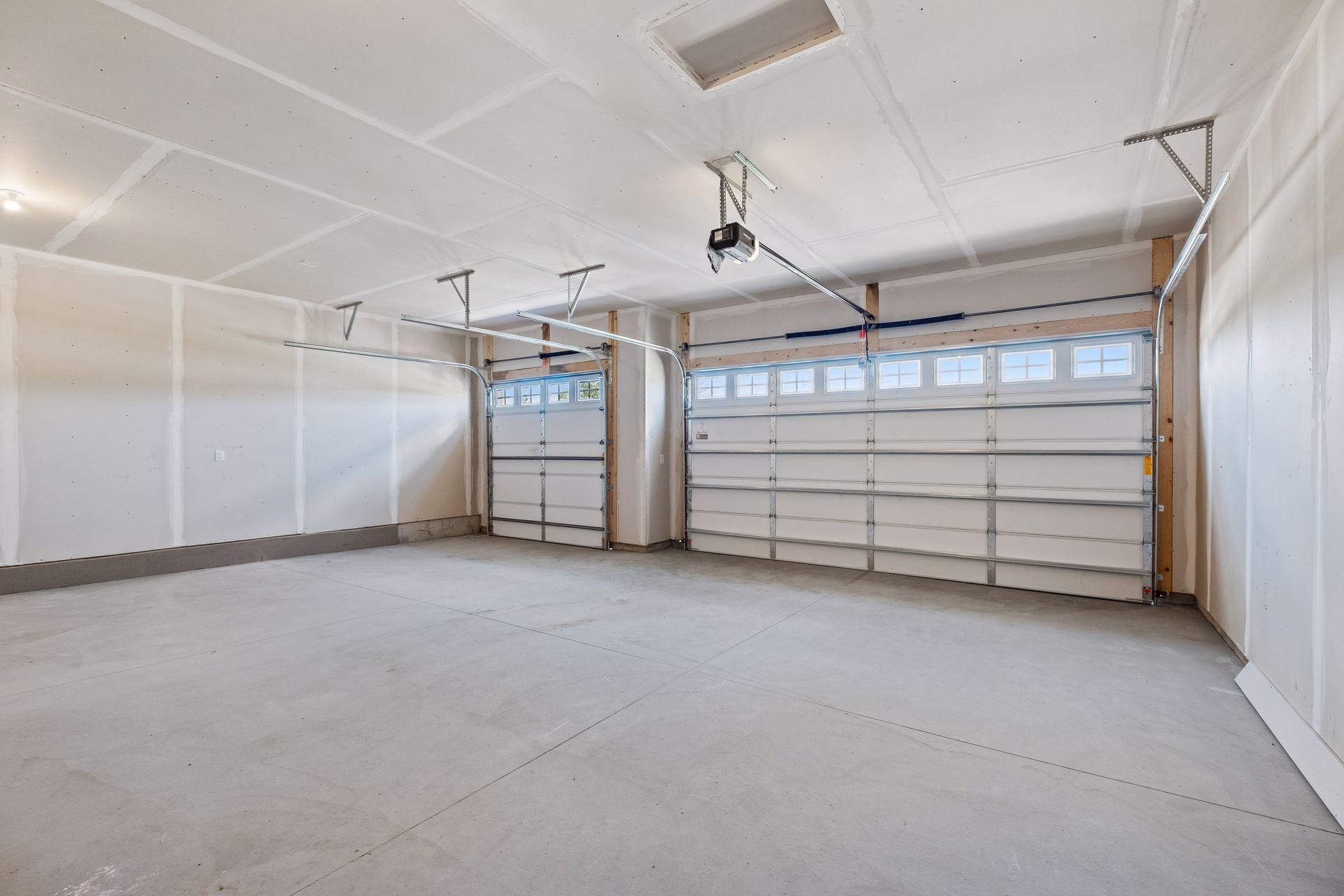 3 Stall Garage