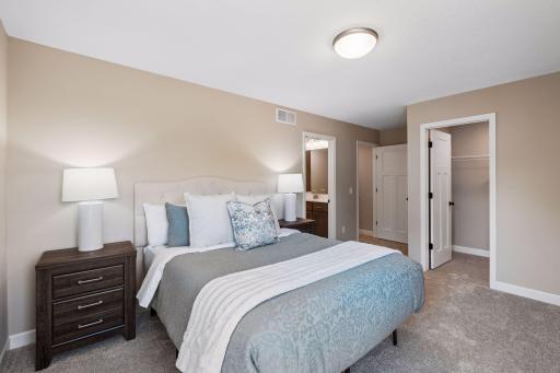 7264 Ambercrest Curve, Inver Grove Heights, MN 55077