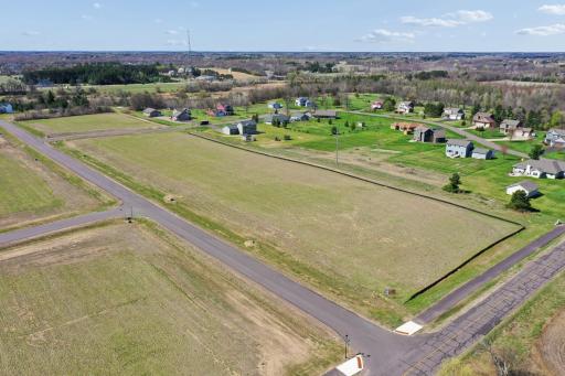 39060 Everton Avenue, North Branch, MN 55056
