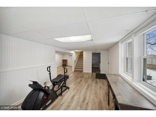 5825 Lower Level.jpg