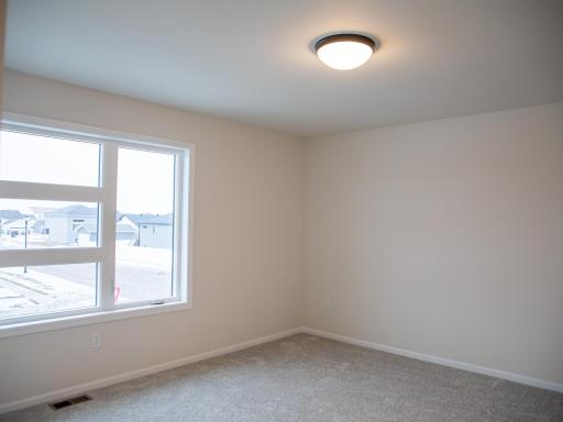 6704 Meadow View Drive S, Fargo, ND 58104