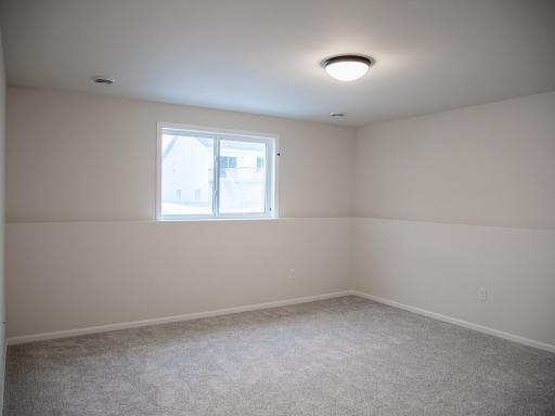 6704 Meadow View Drive S, Fargo, ND 58104
