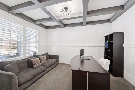 15525 52nd Place N, Minneapolis, MN 55446