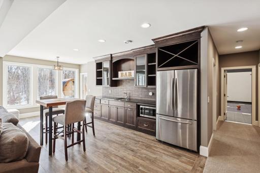 15525 52nd Place N, Minneapolis, MN 55446