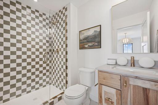 Bed #4 connected 3/4 Bath