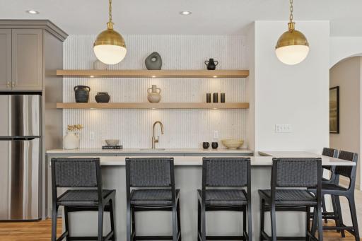 Lower Level Bar Detail