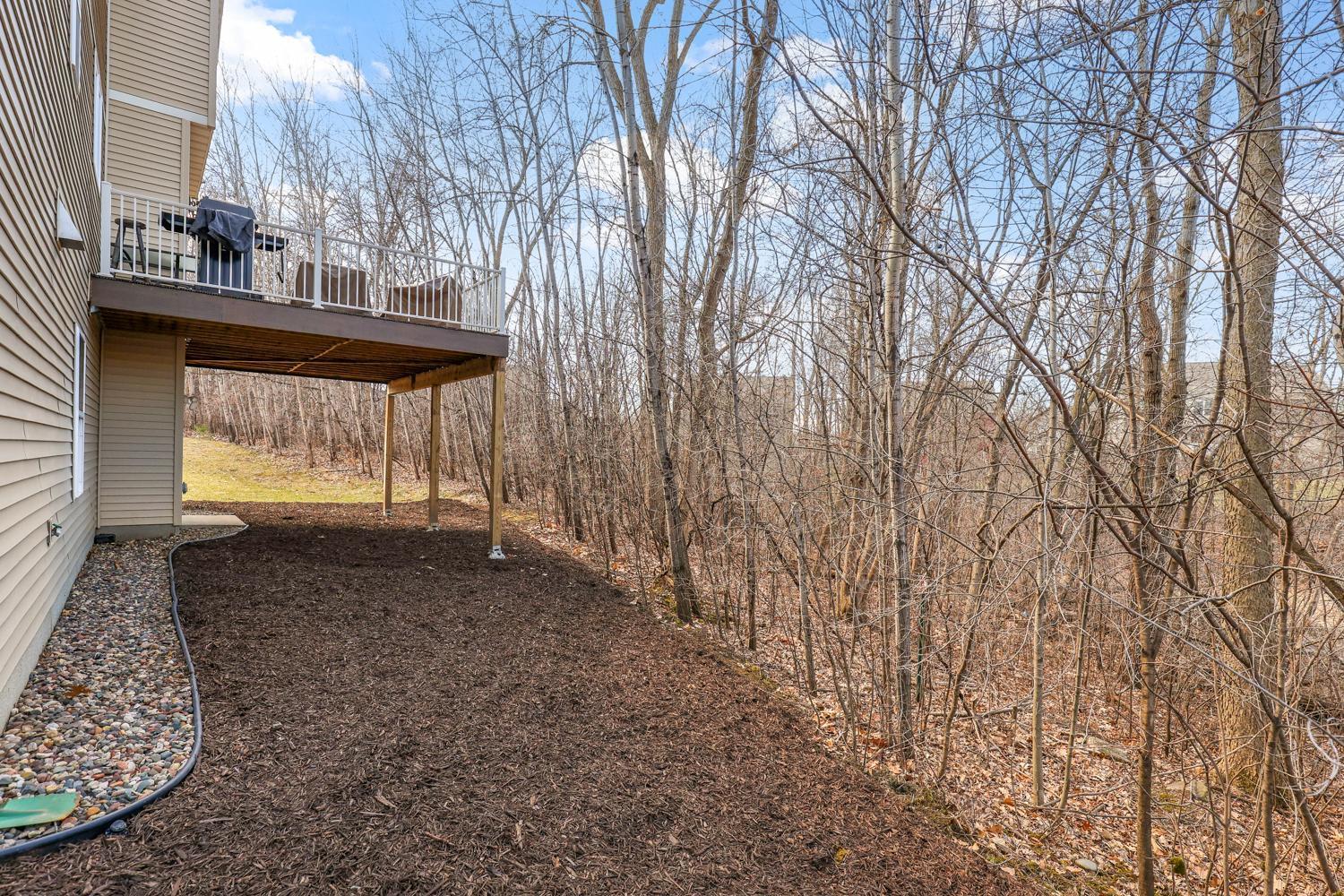 Outdoor space for enjoying with all the privacy of the woods